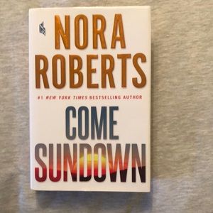 Novel.  Nora Roberts